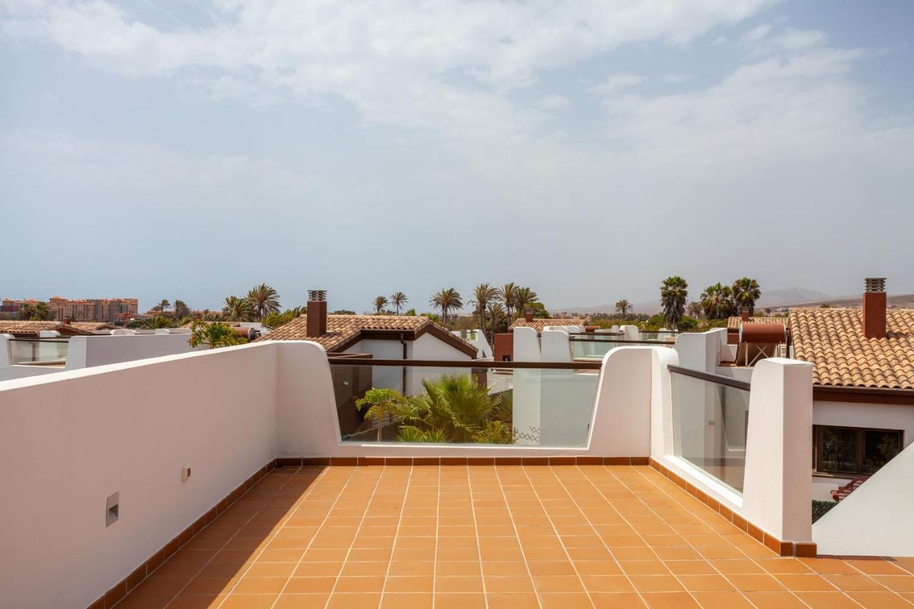 Villa Esmeralda 25 Golf Private Pool Caleta De Fuste By Holidays Home Экстерьер фото